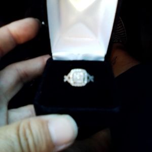 10k diamond gold ring